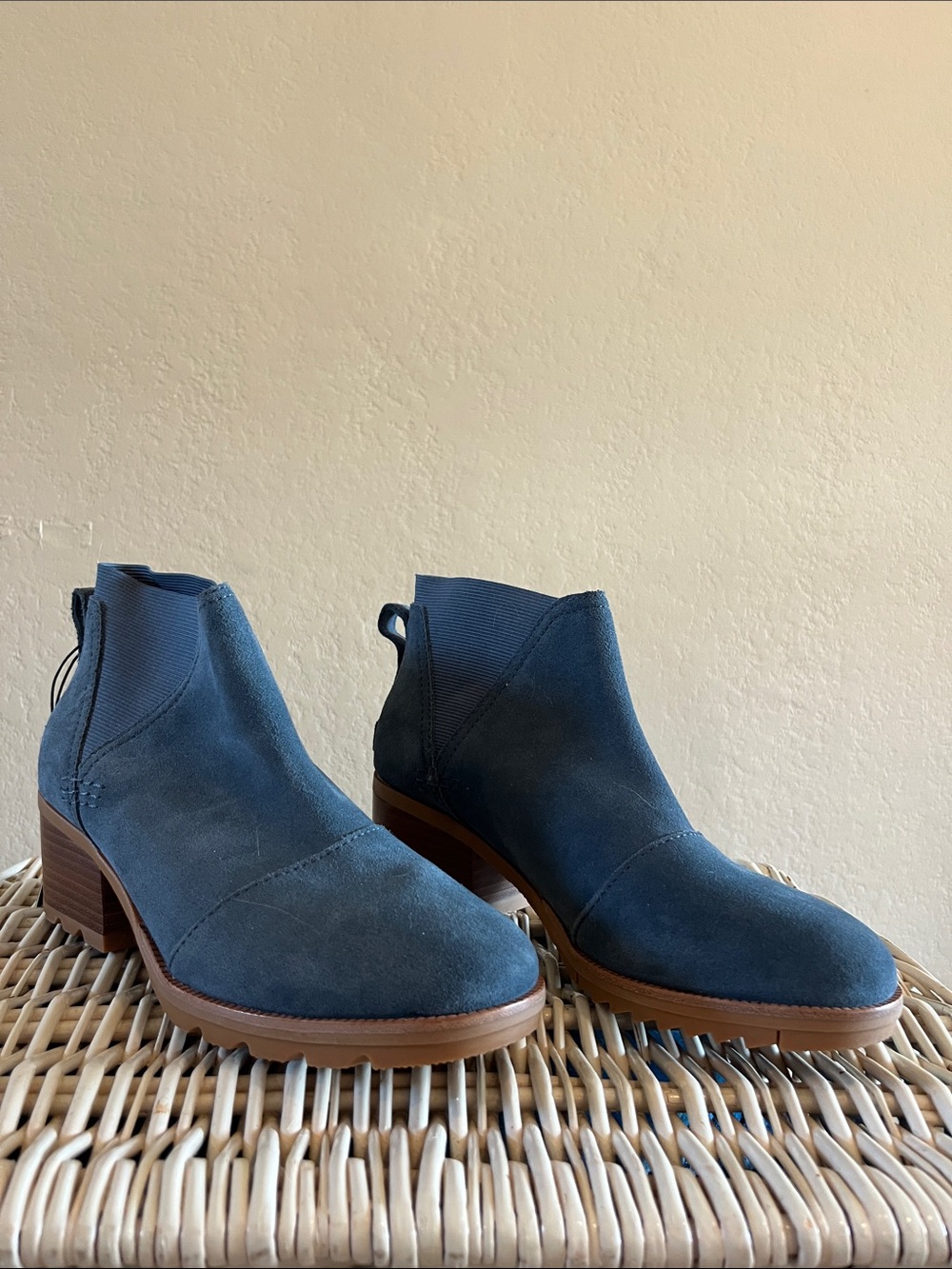 Sorel Women's Blue Suede Ankle Boots with Tan Stacked Heel